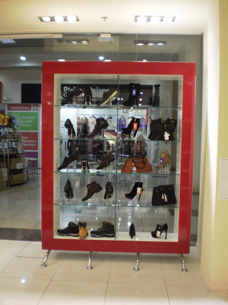 Магазин обуви и аксессуаров Step Image